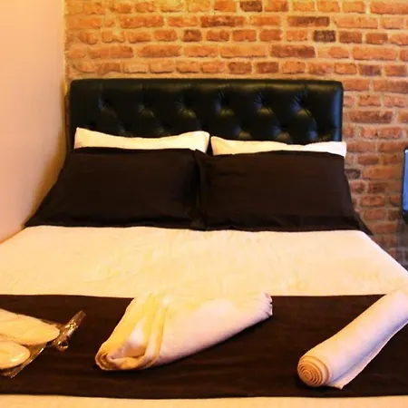 Aparthotel Karma 2*